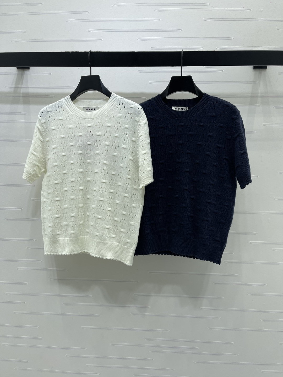Women's short sleeves